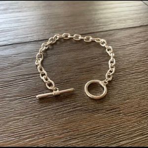 🎉 SALE 🎉 🌺 Silver Tone Bracelet